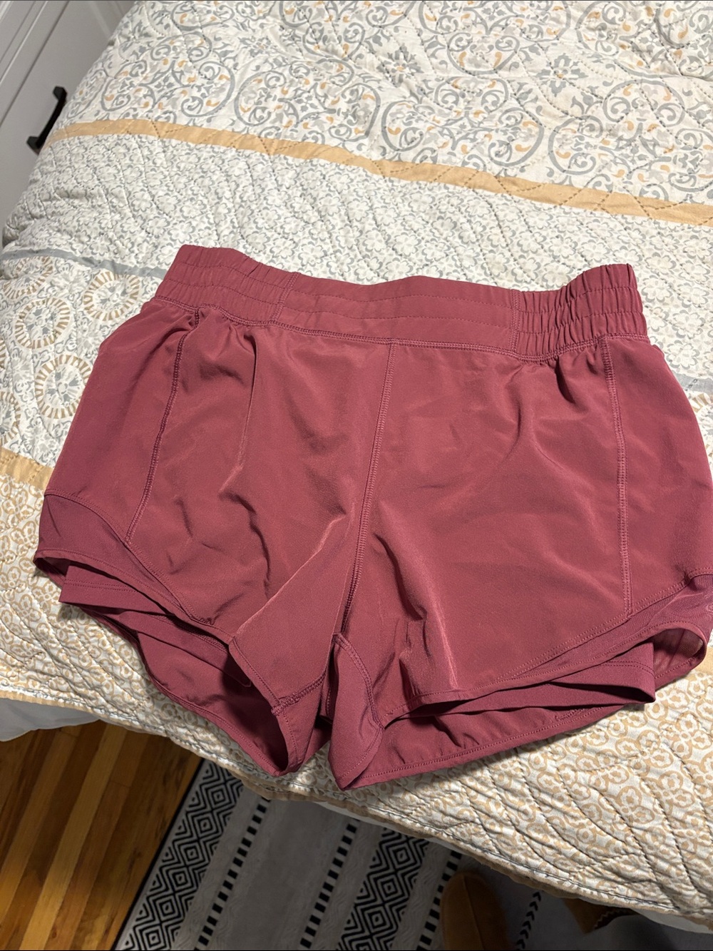 Mondetta Women’s Athletic Shorts in Dusty Rose